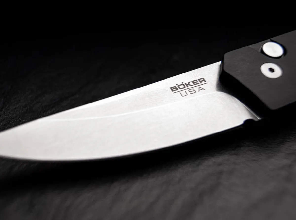 Outlet Böker Plus Kwaiken Compact Automatic Black