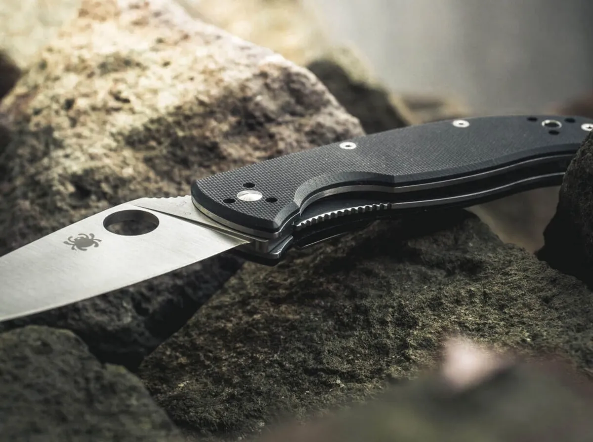 Clearance Spyderco Tenacious Satin Plain